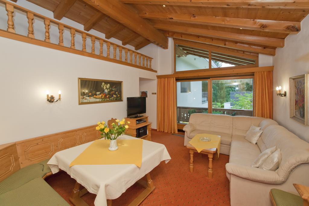 Apartmán Haus Waldrand Oberndorf in Tirol Exteriér fotografie
